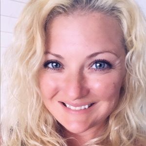 Meet your Posher, Stacy